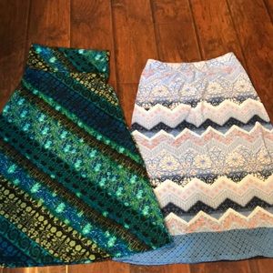 2 girls super cute maxi skirts